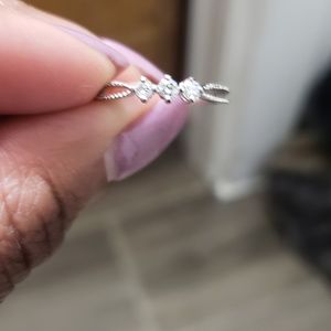 14k white gold,.3 total carat diamond promise ring
